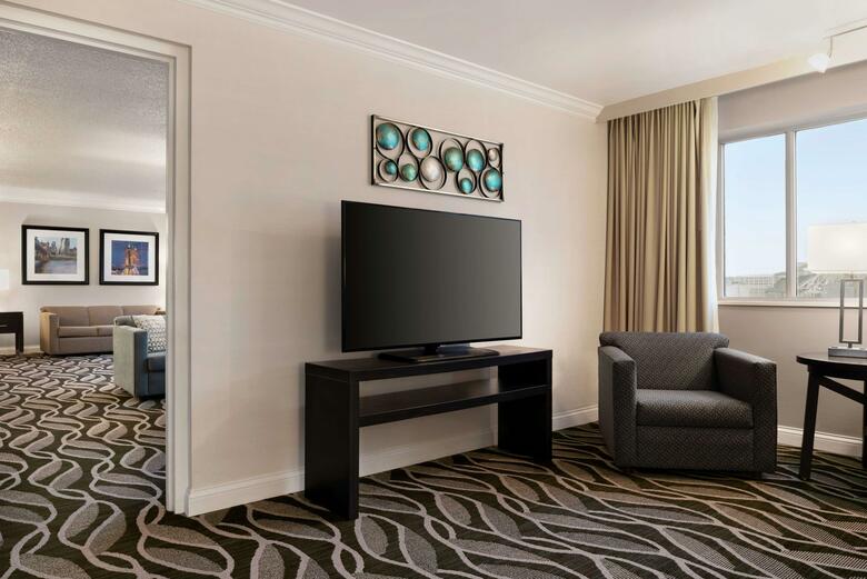 Hotel Embassy Suites Cincinnati - Rivercenter