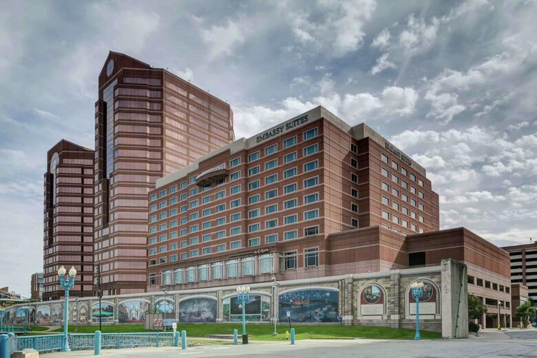 Hotel Embassy Suites Cincinnati - Rivercenter