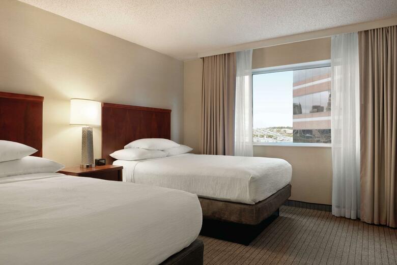 Hotel Embassy Suites Cincinnati - Rivercenter