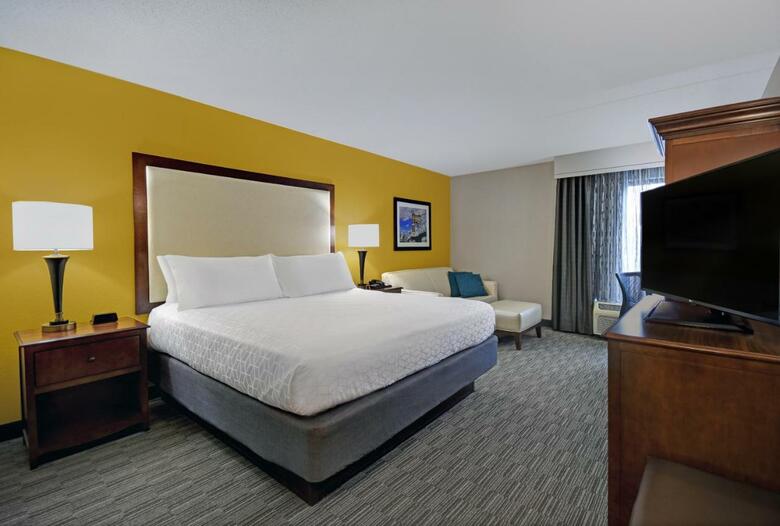 Hotel Holiday Inn Express & Suites Cincinnati Riverfront