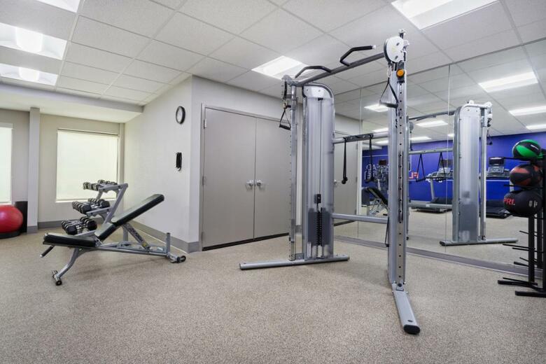 Hotel Holiday Inn Express & Suites Cincinnati Riverfront