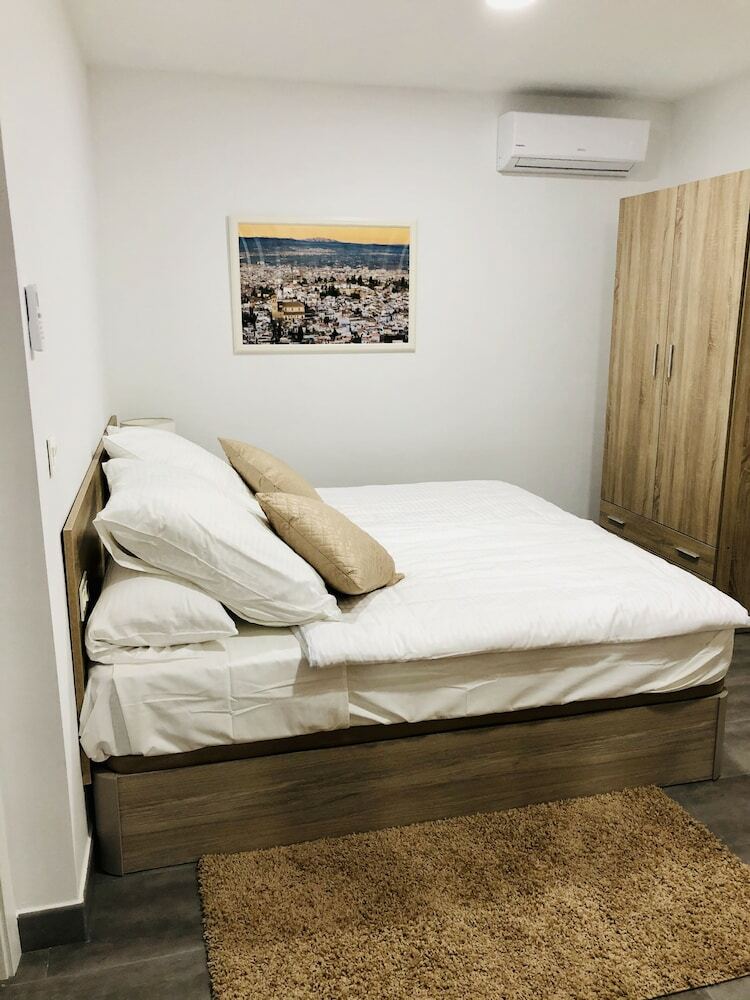 Apartamentos La Laguna