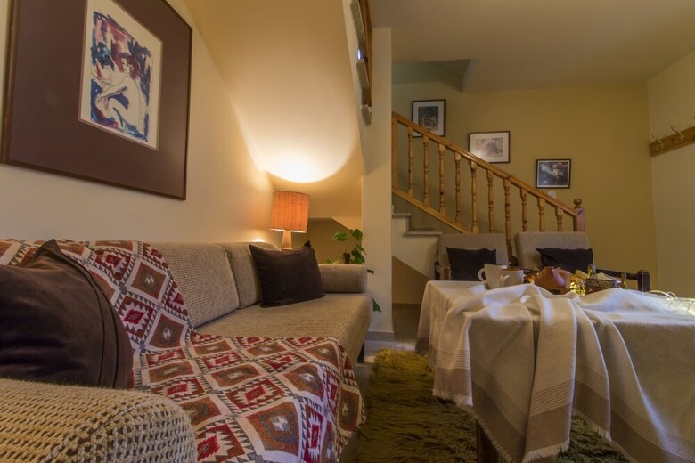 Kyveli Cottage