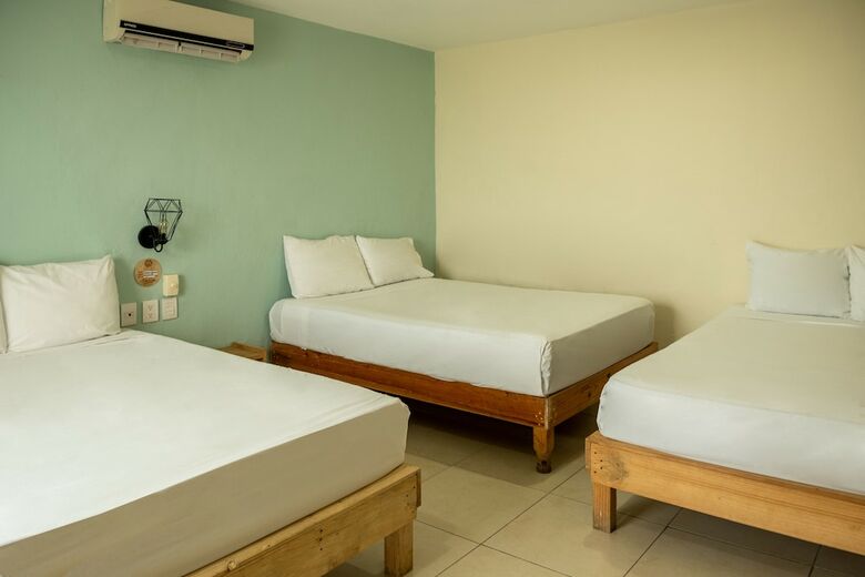 Hotel Paso Del Mar