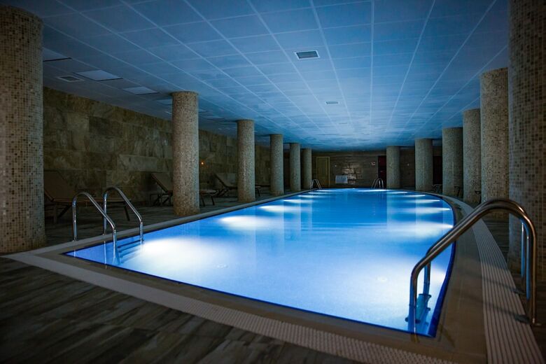 Khazar Palace Hotel & Restaurant