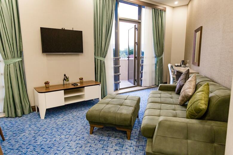 Khazar Palace Hotel & Restaurant