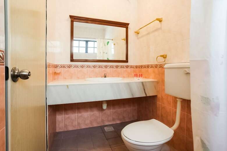 Oyo 89341 Hotel Home 88