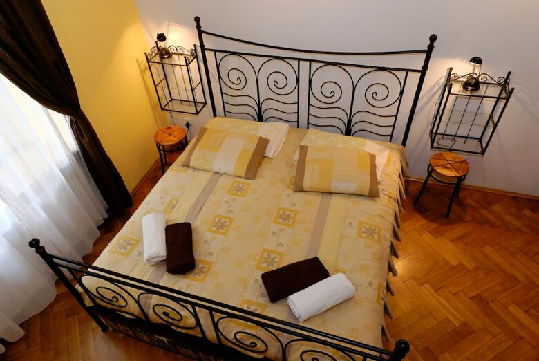 P&j Apartments
