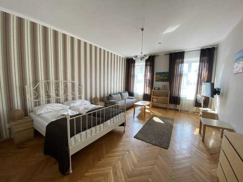 P&j Apartments