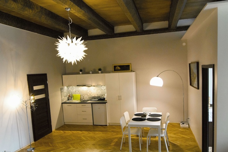 P&j Apartments