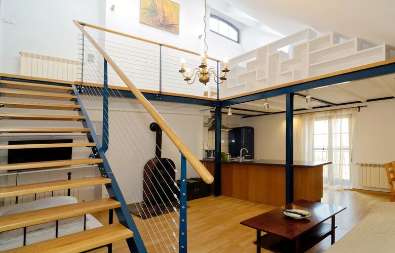 P&j Apartments