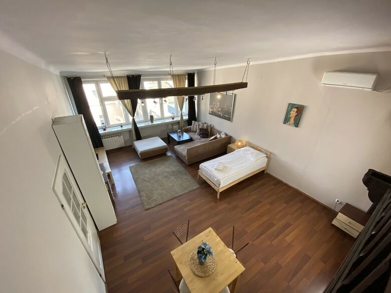 P&j Apartments