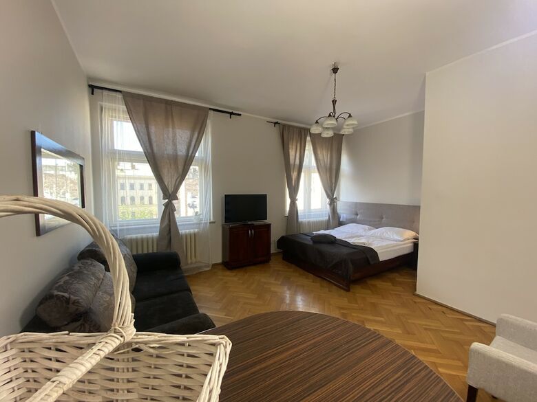 P&j Apartments