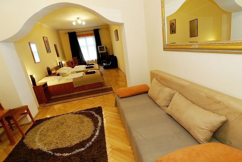 P&j Apartments