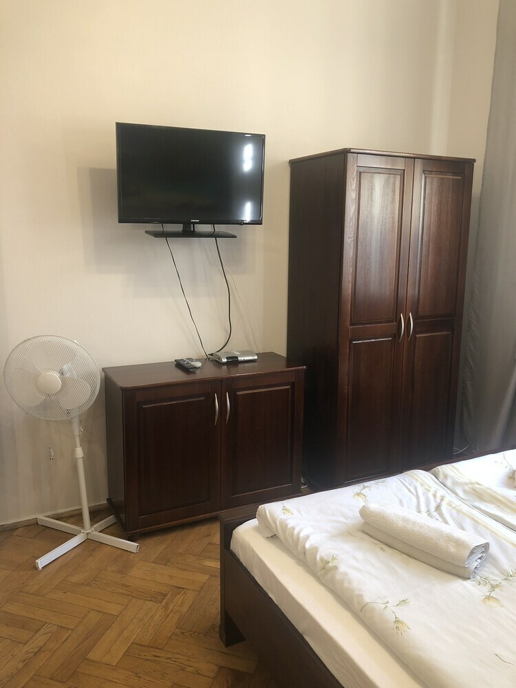 P&j Apartments