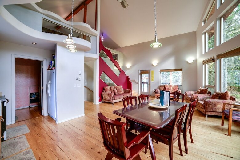 Mt. Baker Lodging Cabin 40 ? Pool Table, Sleeps 11! By Mbl