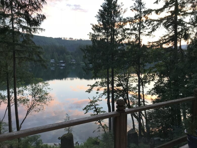 Mt. Baker Lodging Cabin 7 ? Lakefront, Sleeps 10! By Mbl