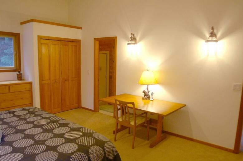 Mt. Baker Lodging Cabin 7 ? Lakefront, Sleeps 10! By Mbl