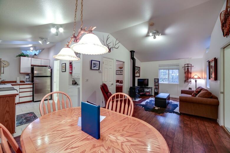 Mt. Baker Lodging Cabin 16 ? Hot Tub, Pets, Sleeps 4! By Mbl