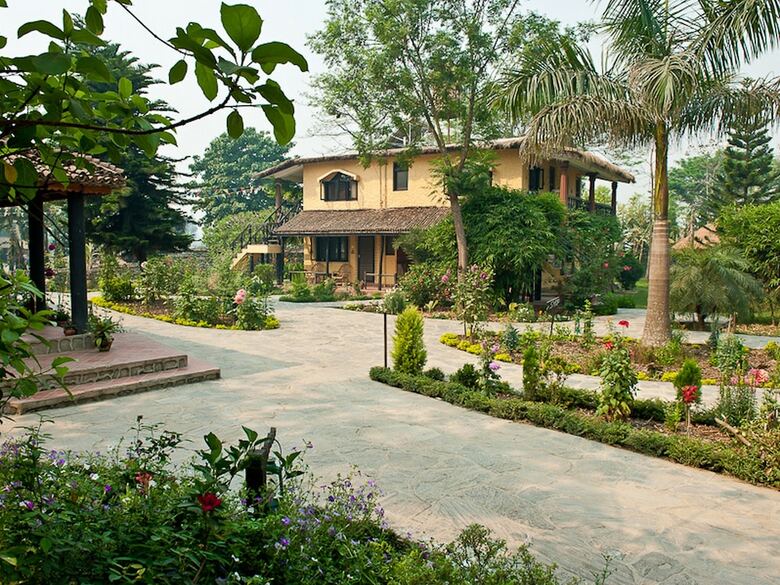 Hotel Sapana Village Lodge