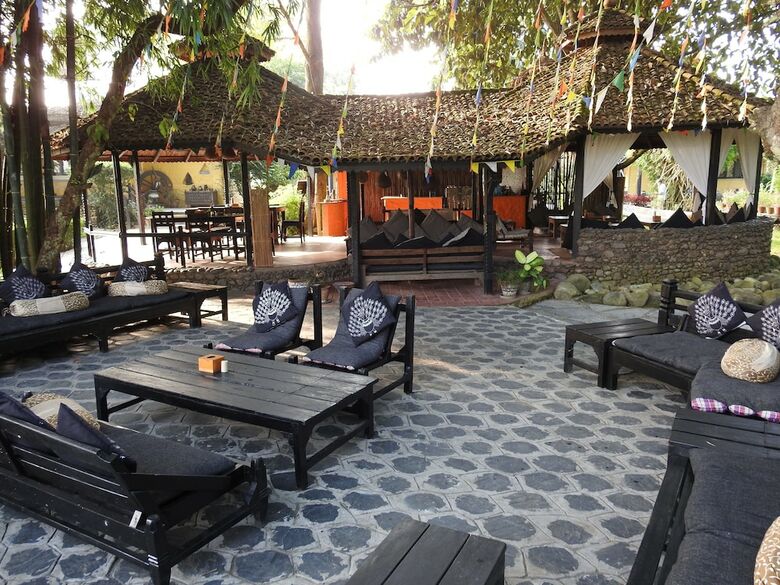 Hotel Sapana Village Lodge