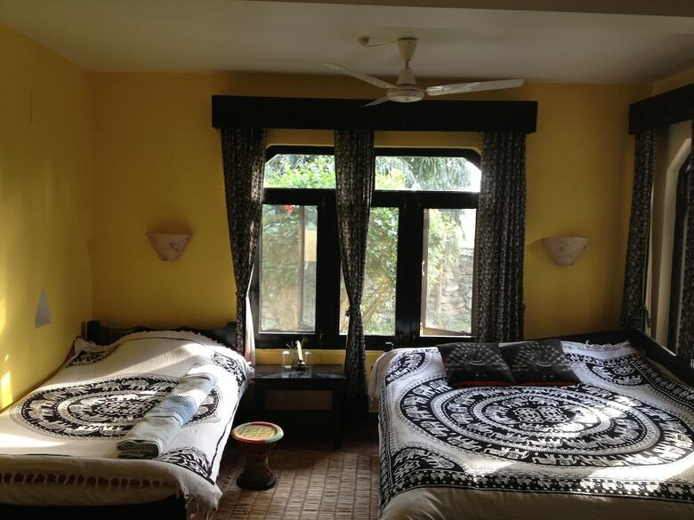 Hotel Sapana Village Lodge