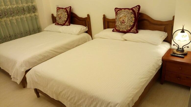Hotel Dolphin Love B&B