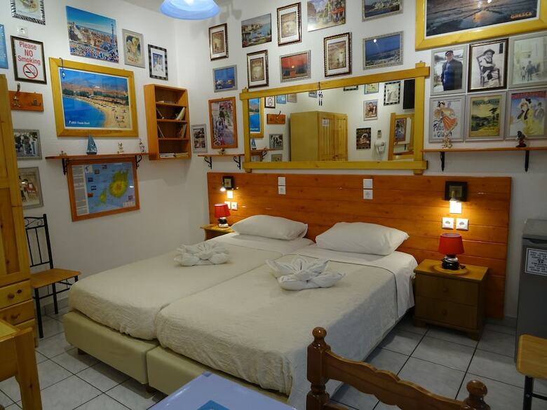 Kontaratos Studios & Apartments
