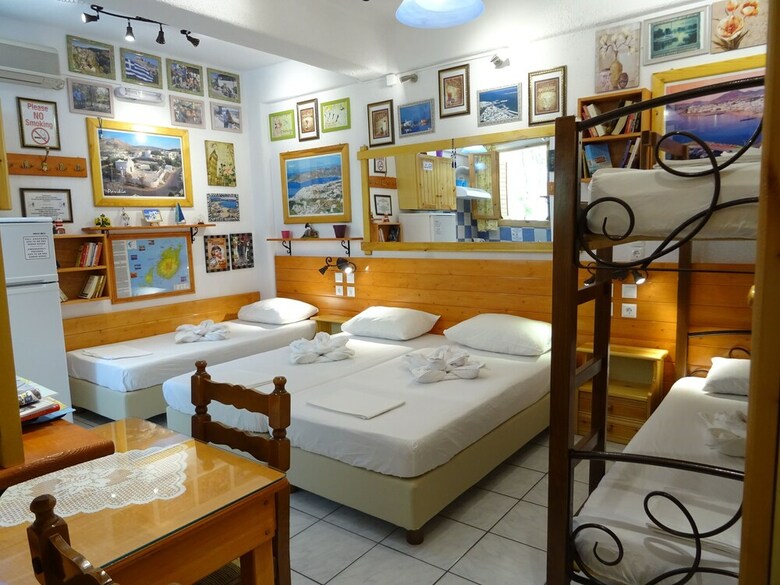 Kontaratos Studios & Apartments