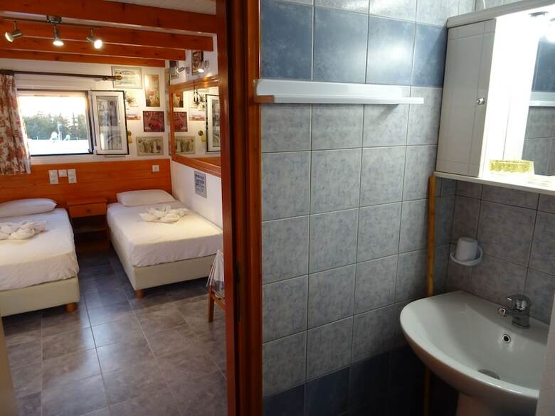 Kontaratos Studios & Apartments