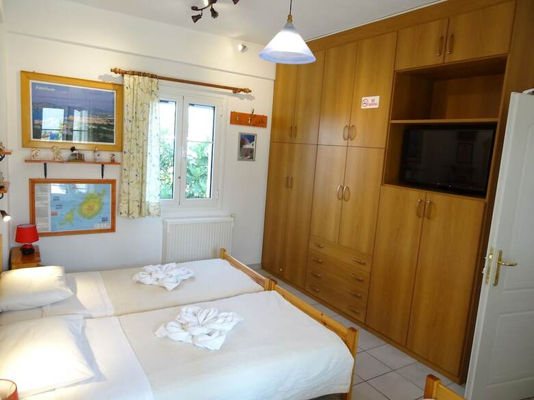 Kontaratos Studios & Apartments