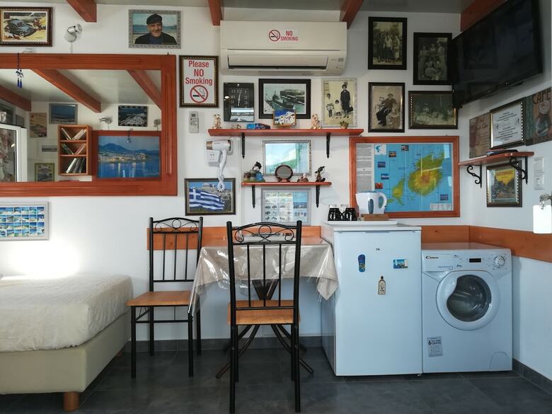Kontaratos Studios & Apartments