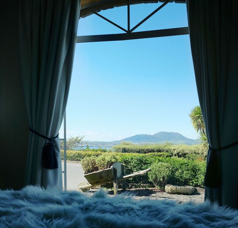 Bed & Breakfast Tauhara Sunrise Lodge
