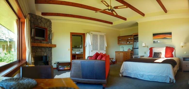 Bed & Breakfast Tauhara Sunrise Lodge