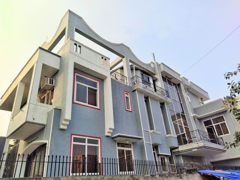 Hotel Winsome Residency
