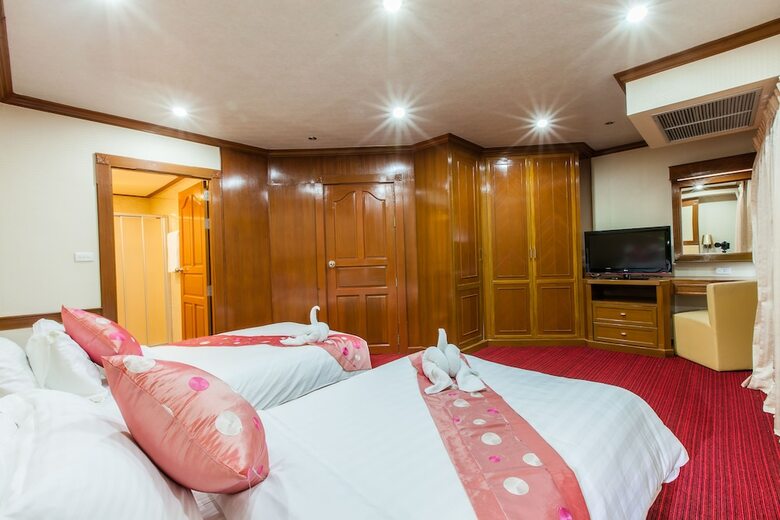 Oyo 796 Paradise Sukhumvit Hotel