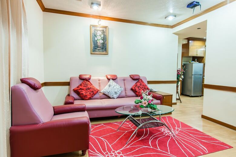 Oyo 796 Paradise Sukhumvit Hotel