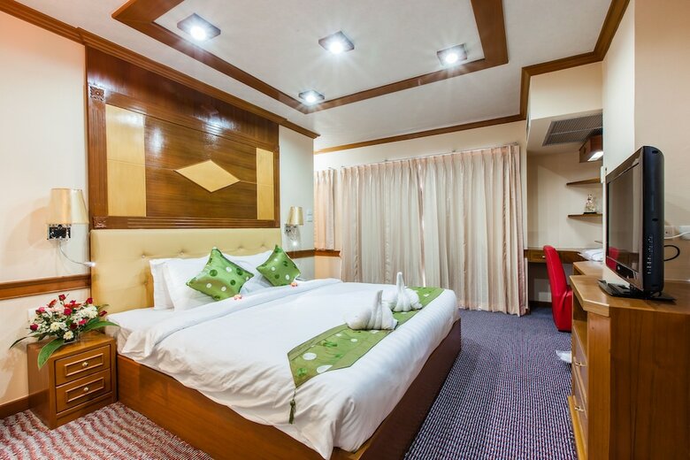 Oyo 796 Paradise Sukhumvit Hotel