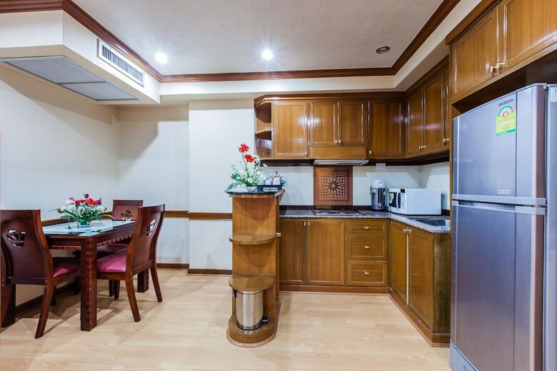 Oyo 796 Paradise Sukhumvit Hotel