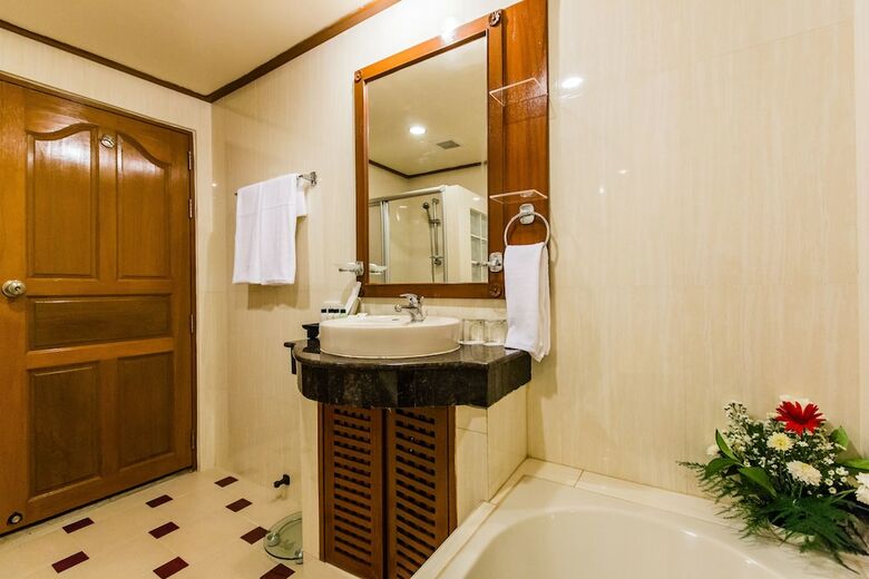 Oyo 796 Paradise Sukhumvit Hotel
