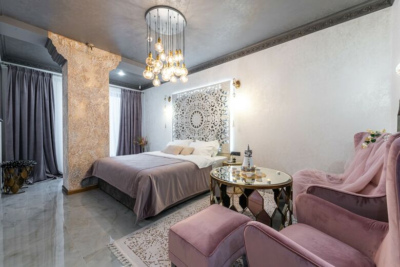 Mr. Grey Boutique Hotel