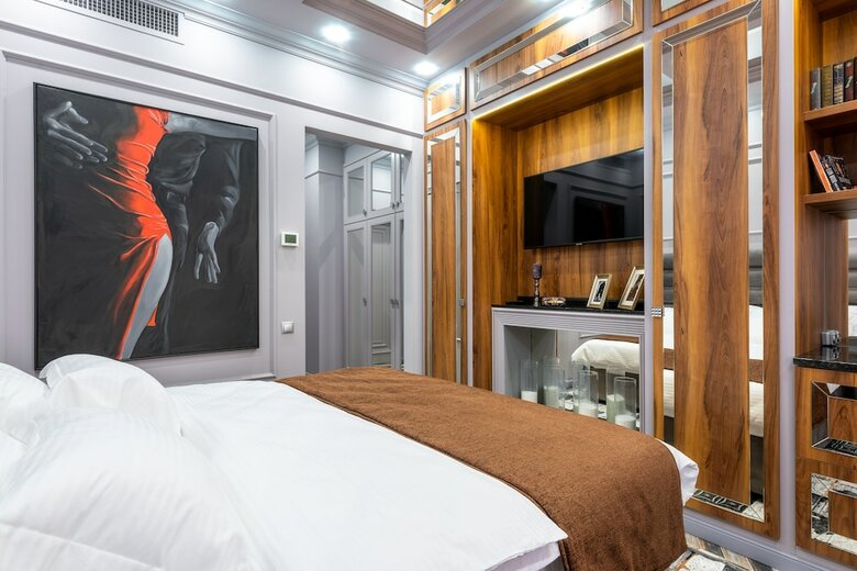 Mr. Grey Boutique Hotel