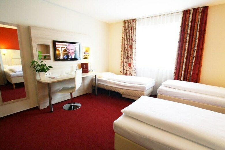 Hotel R�delheimer Hof - Am Wasserturm