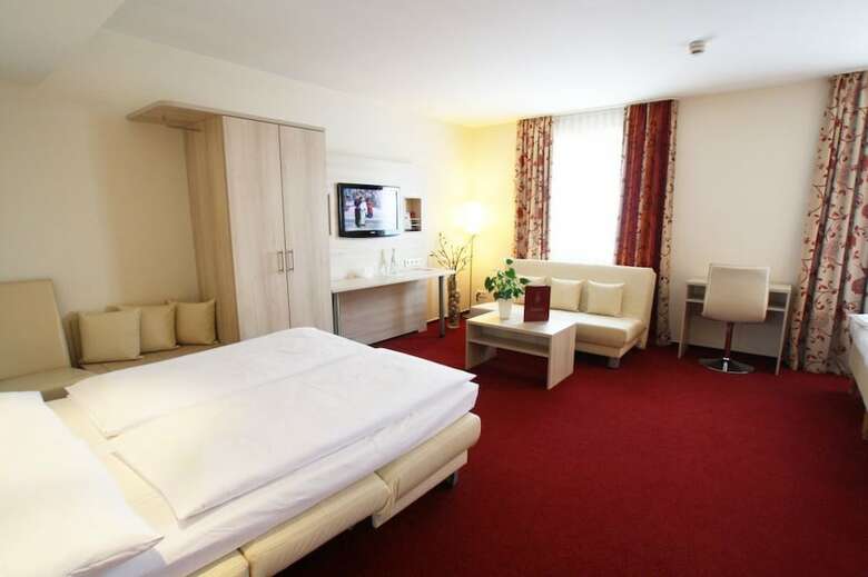 Hotel R�delheimer Hof - Am Wasserturm
