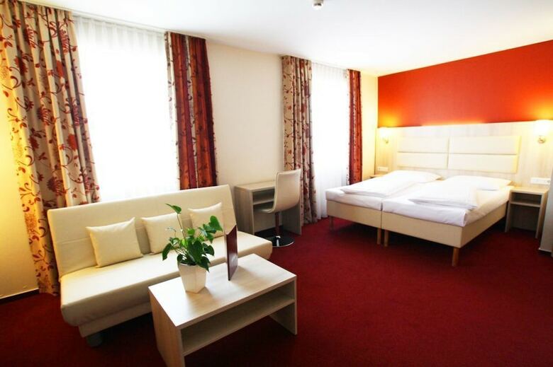 Hotel R�delheimer Hof - Am Wasserturm