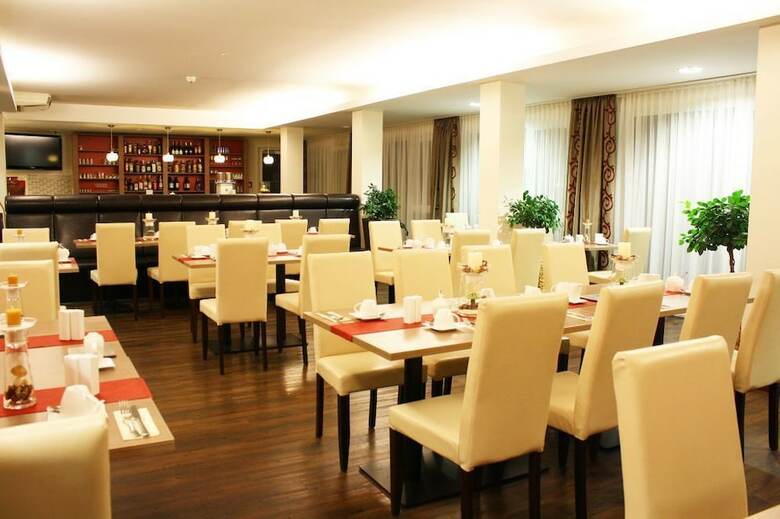 Hotel R�delheimer Hof - Am Wasserturm