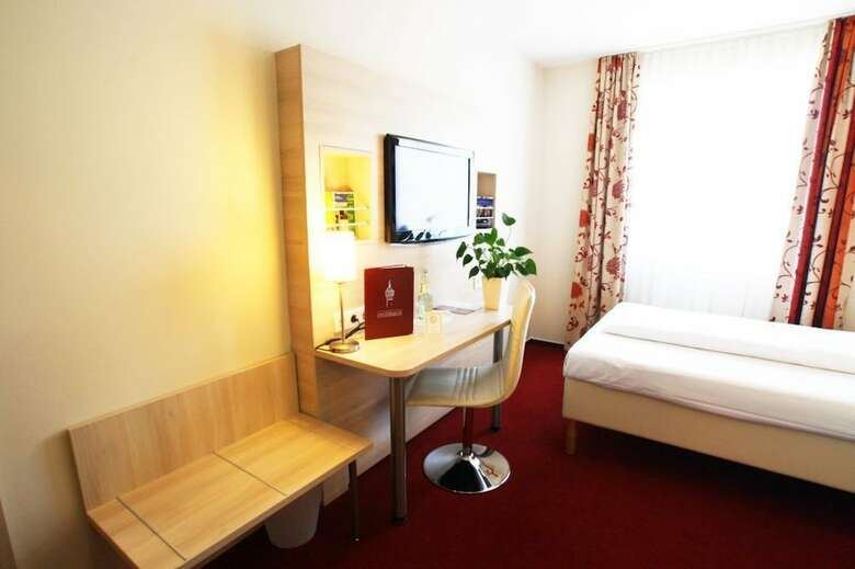 Hotel R�delheimer Hof - Am Wasserturm