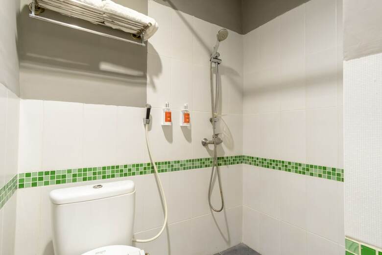Oyo Flagship 1348 Hotel Home Anaya