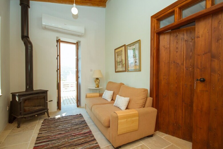 Thyone Uno Bal Cottage