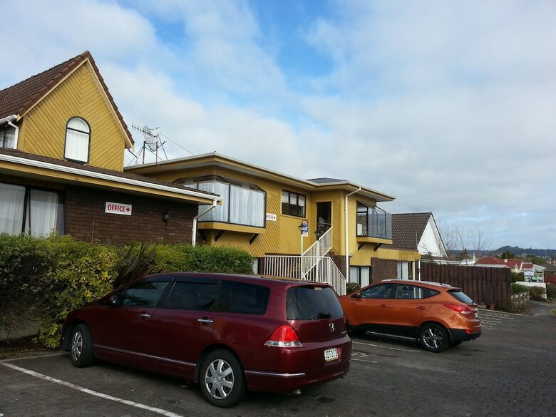 Ace Motor Lodge